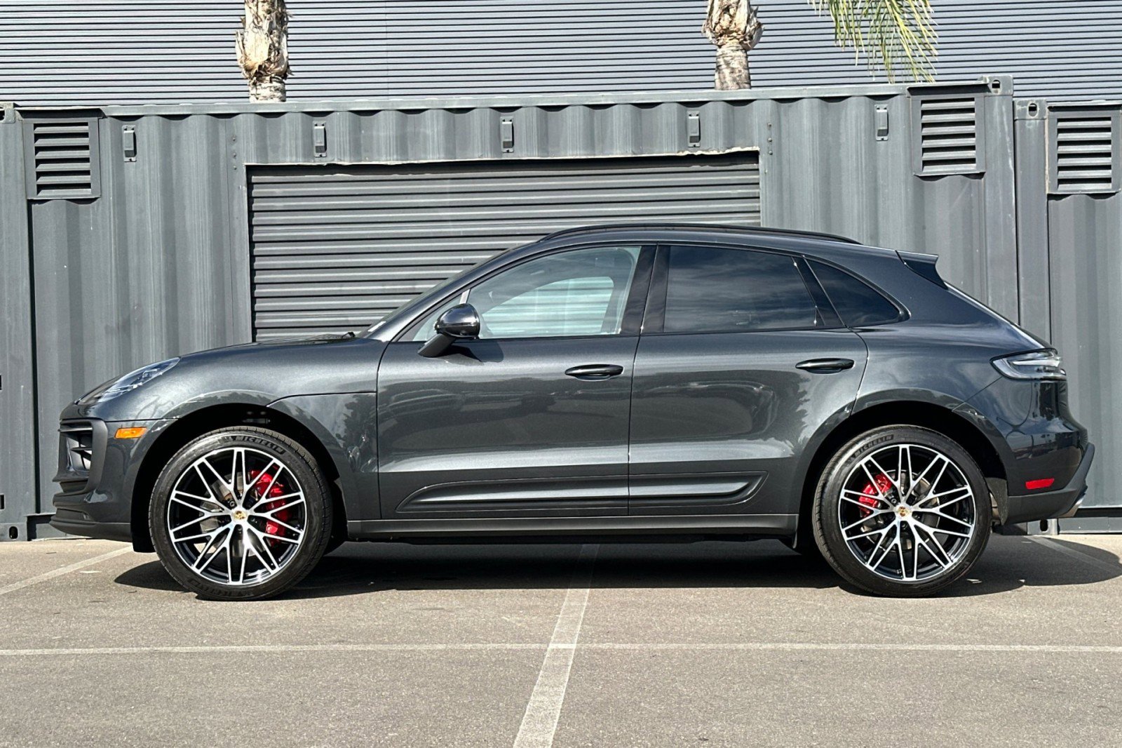 Certified 2025 Porsche Macan S image 2