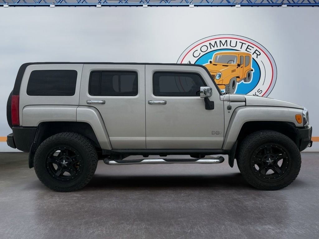 Used 2009 HUMMER H3 Luxury image 6