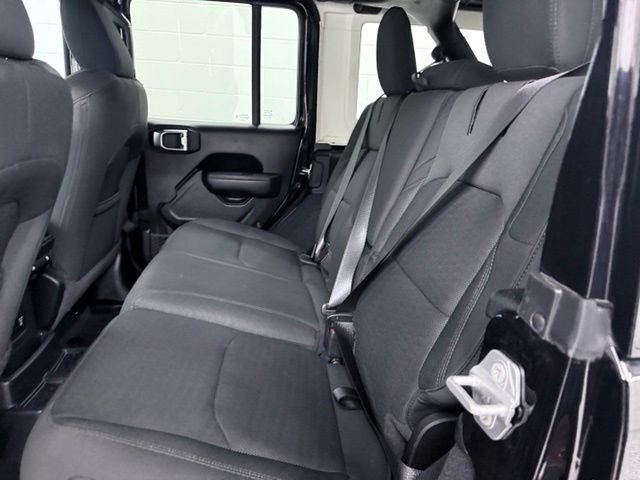 Used 2023 Jeep Wrangler Unlimited w/ Sun & Screen Package AWD/4WD image 22