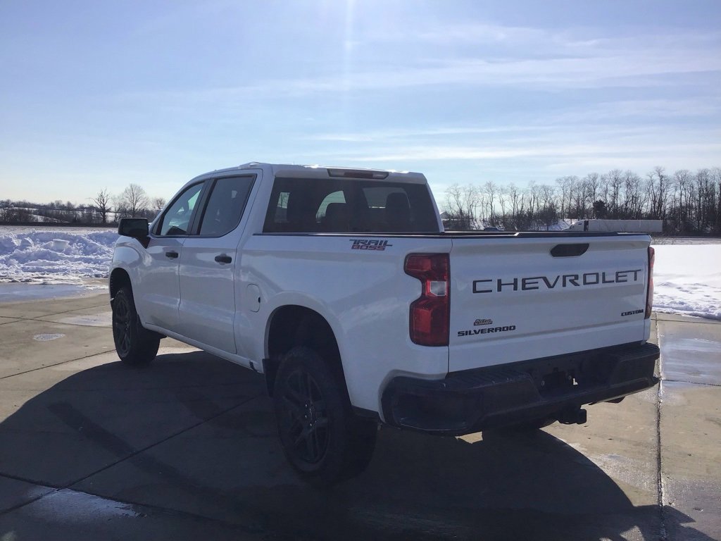 Used 2026 Chevrolet Silverado 1500 Custom Trail Boss w/ Turbomax Blackout Package image 7