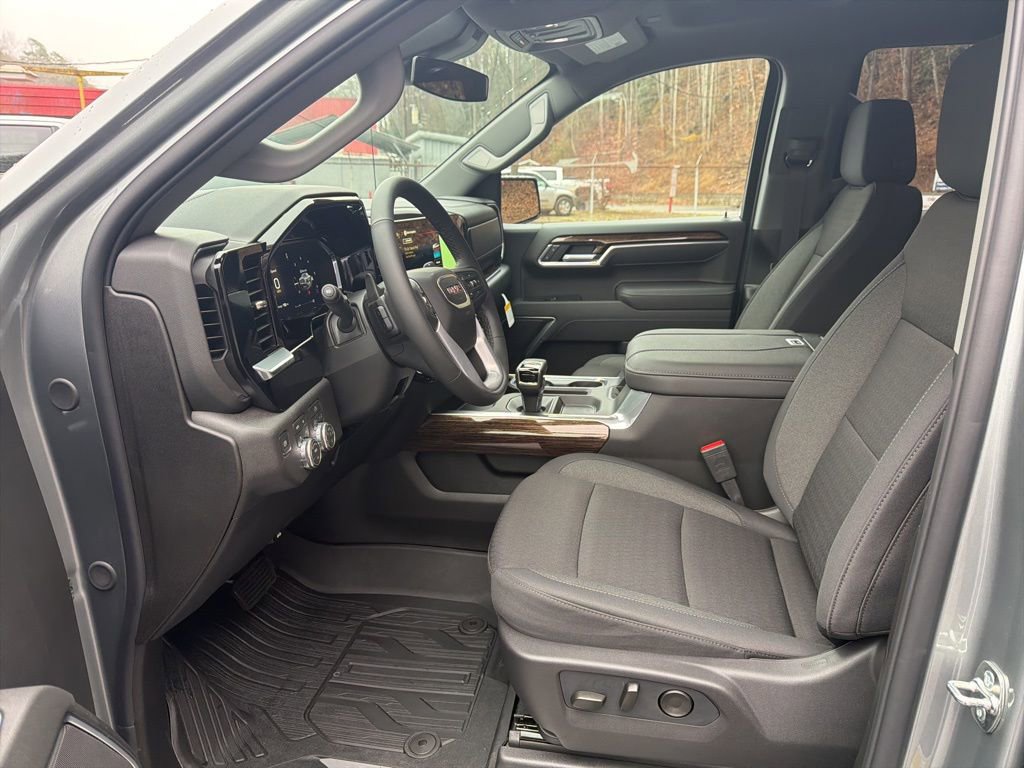 New 2026 GMC Sierra 1500 Elevation image 8