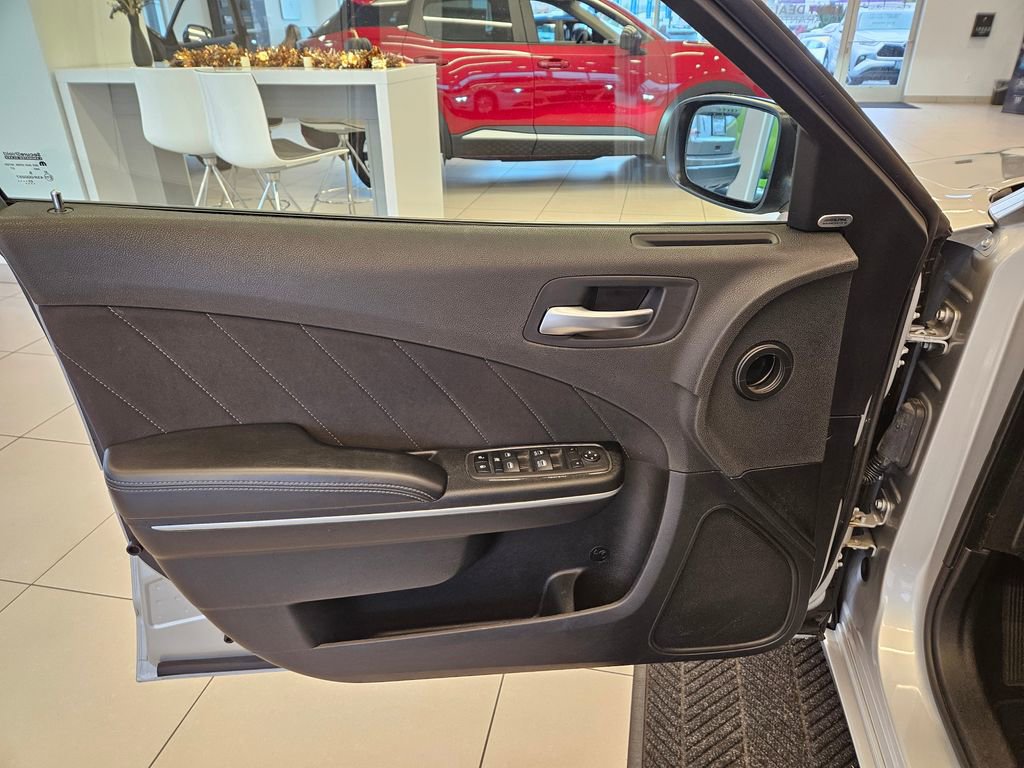 Used 2023 Dodge Charger SXT image 13