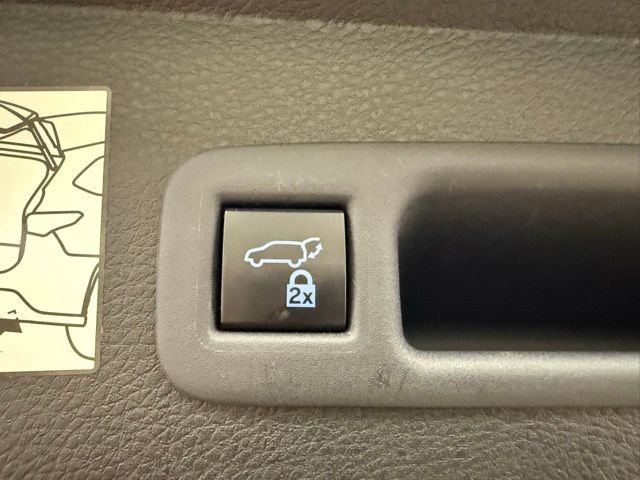 Used 2024 Toyota Sienna XSE w/ XSE Plus Package image 26