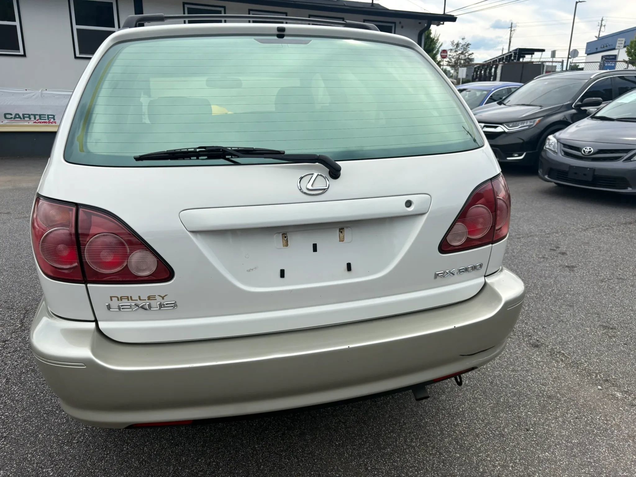 Used 2000 Lexus RX 300 FWD image 4