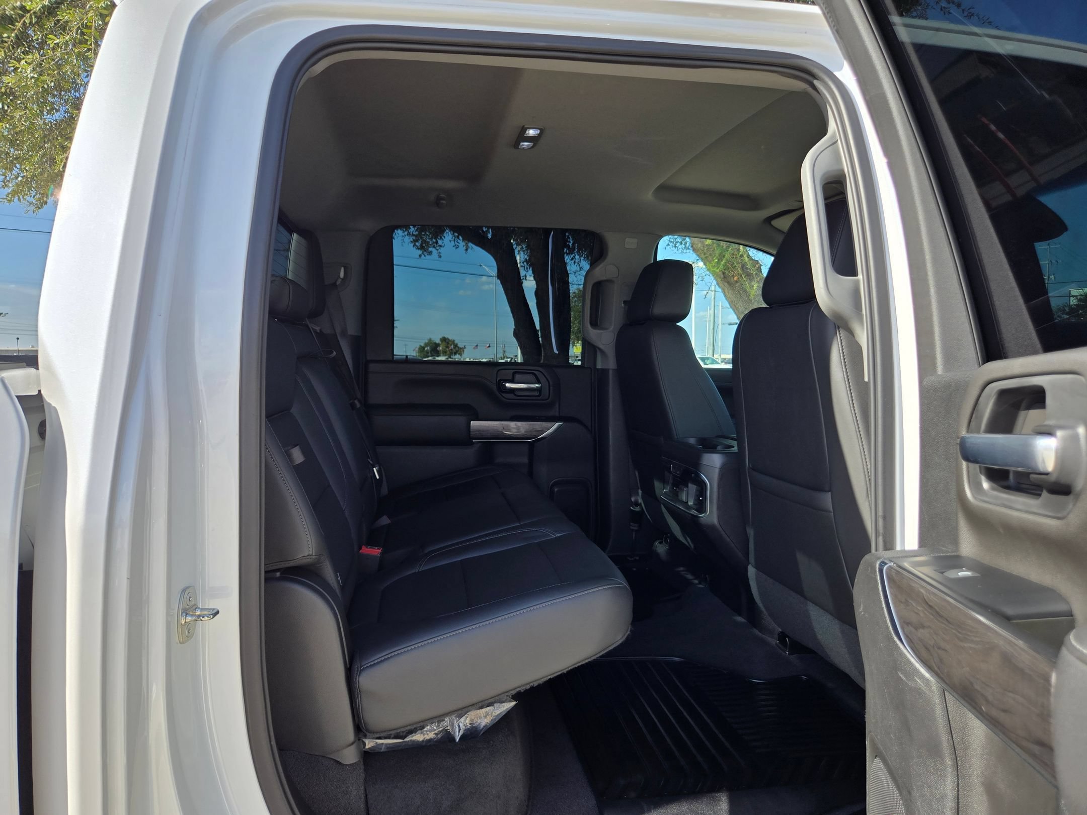 Certified 2020 Chevrolet Silverado 2500 LTZ w/ LTZ Texas Edition AWD/4WD image 22