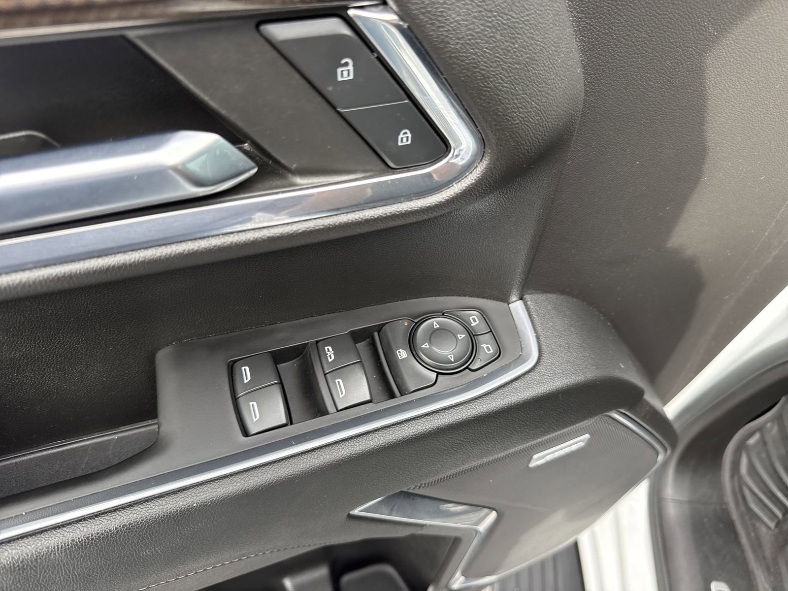 Used 2024 Chevrolet Silverado 1500 RST image 14