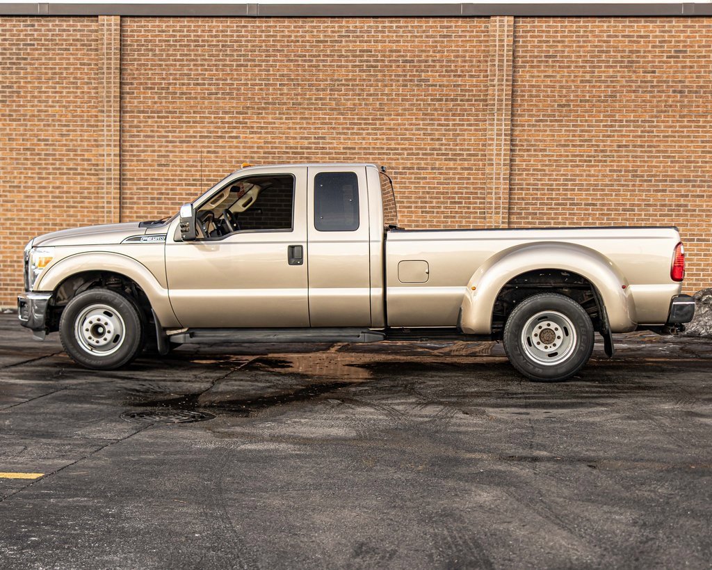 Used 2011 Ford F350 XLT w/ Camper Pkg image 6