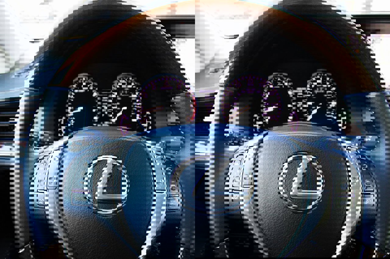 Used 2015 Lexus ES 350 image 31