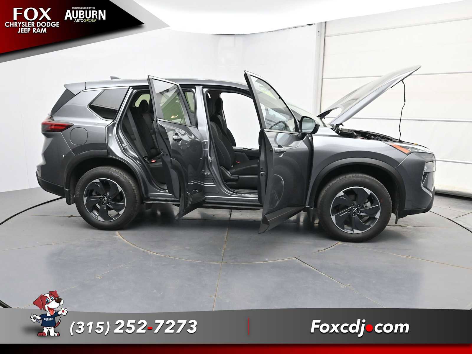 Used 2025 Nissan Rogue SV AWD/4WD image 42