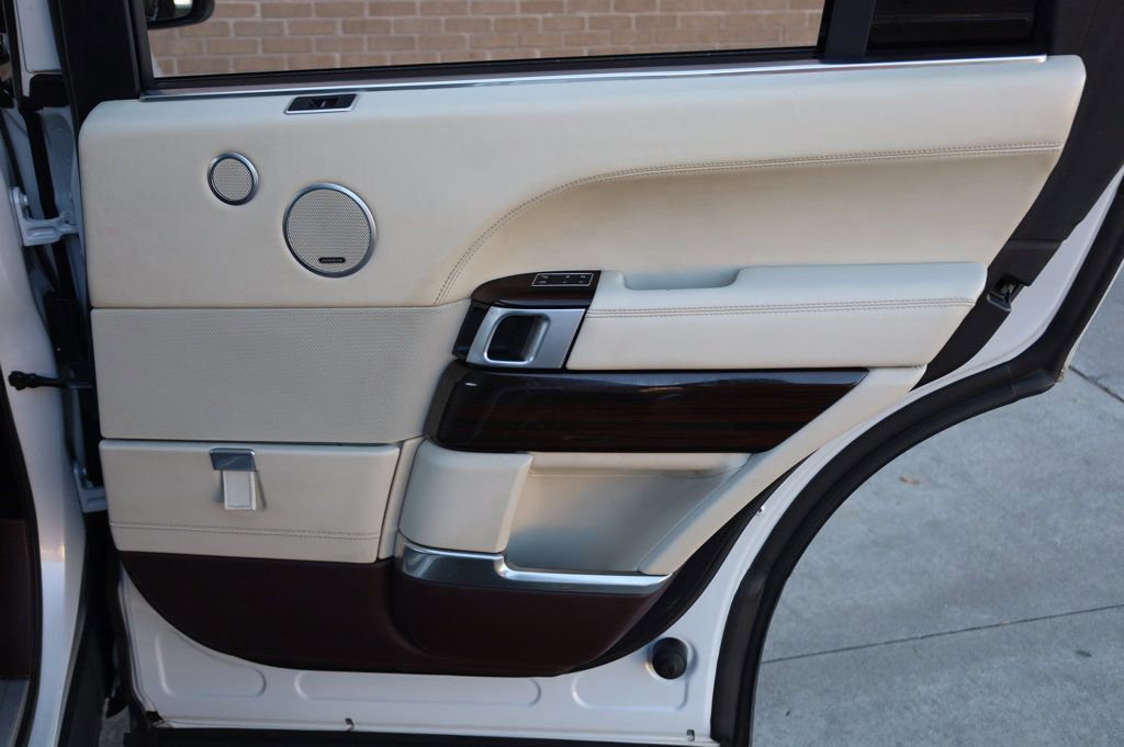 Used 2015 Land Rover Range Rover Long Wheelbase Autobiography image 22