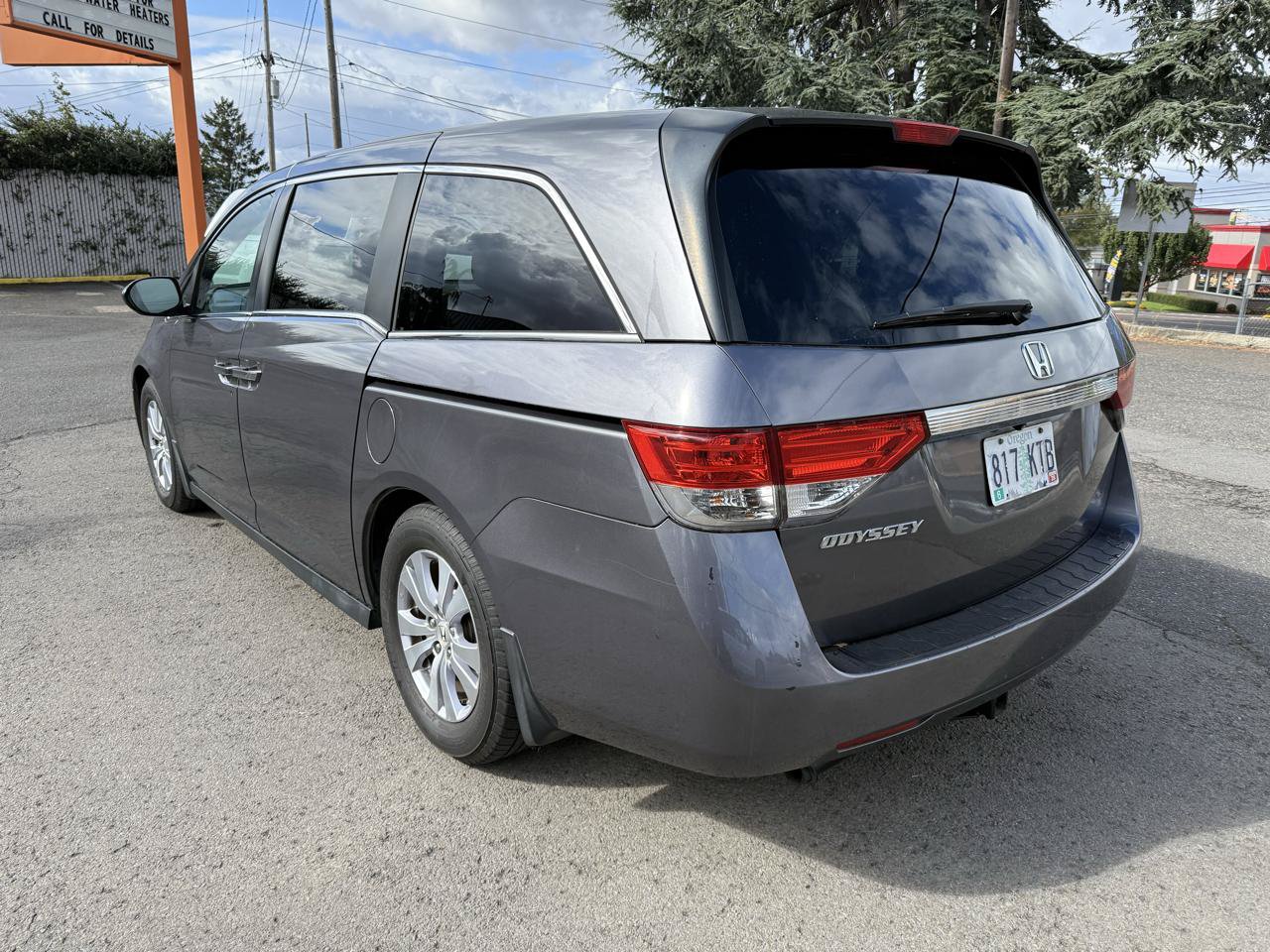 Used 2015 Honda Odyssey EX-L image 3