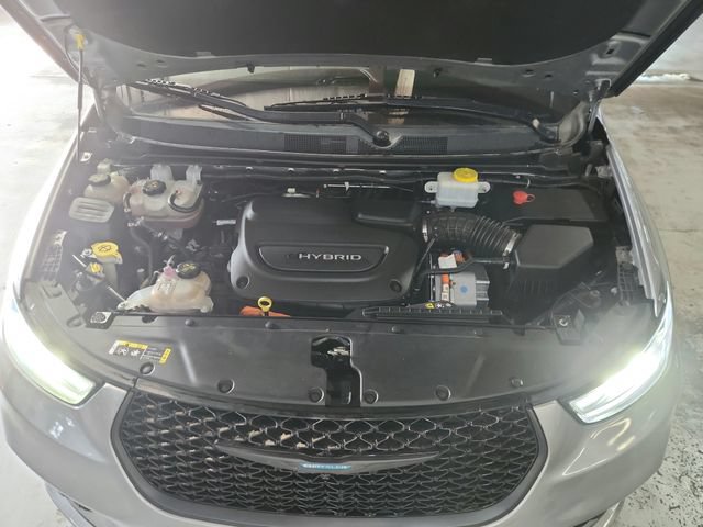 Used 2021 Chrysler Pacifica Touring-L w/ S Appearance Package FWD image 29