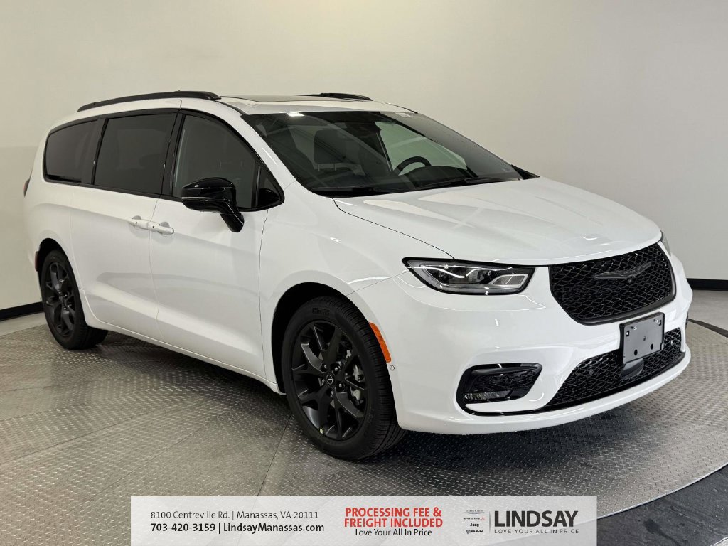 New 2026 Chrysler Pacifica Select w/ S Appearance Package FWD image 1