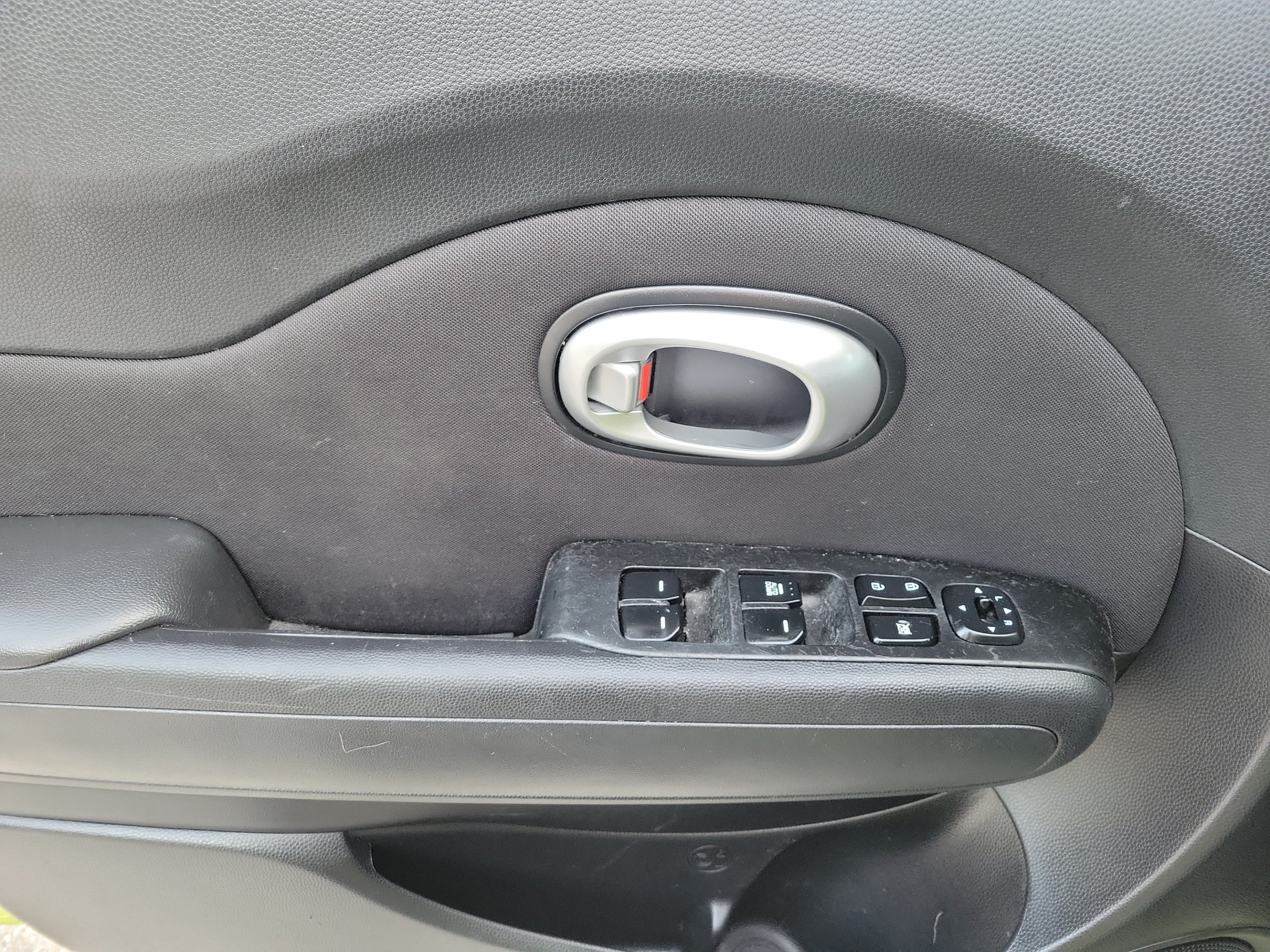 Used 2015 Kia Soul FWD image 12