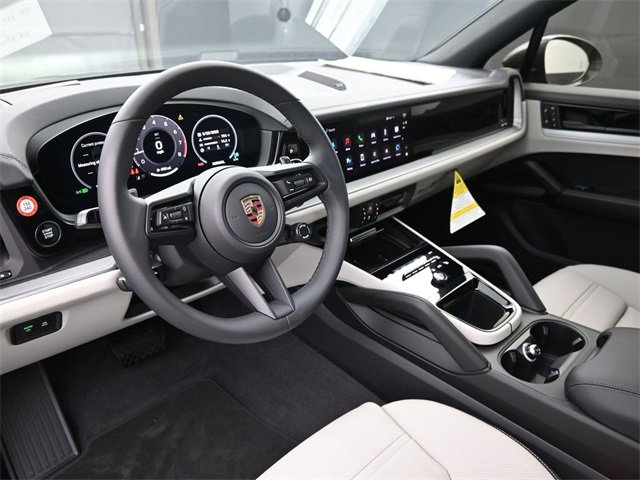 New 2025 Porsche Cayenne image 4