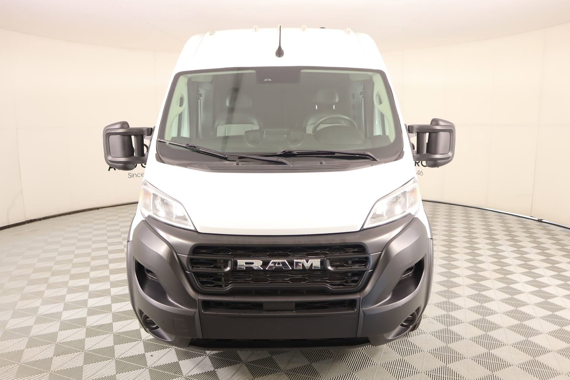 Used 2023 RAM ProMaster 2500 FWD image 8