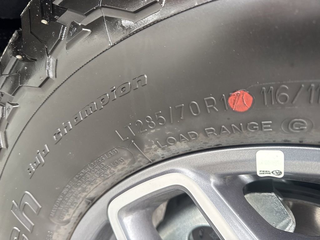 Used 2025 Ford Bronco Badlands image 31