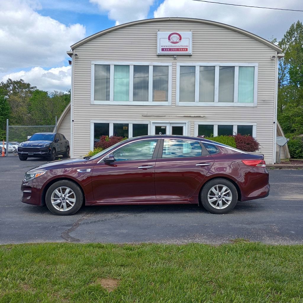 Used 2016 Kia Optima LX FWD image 2