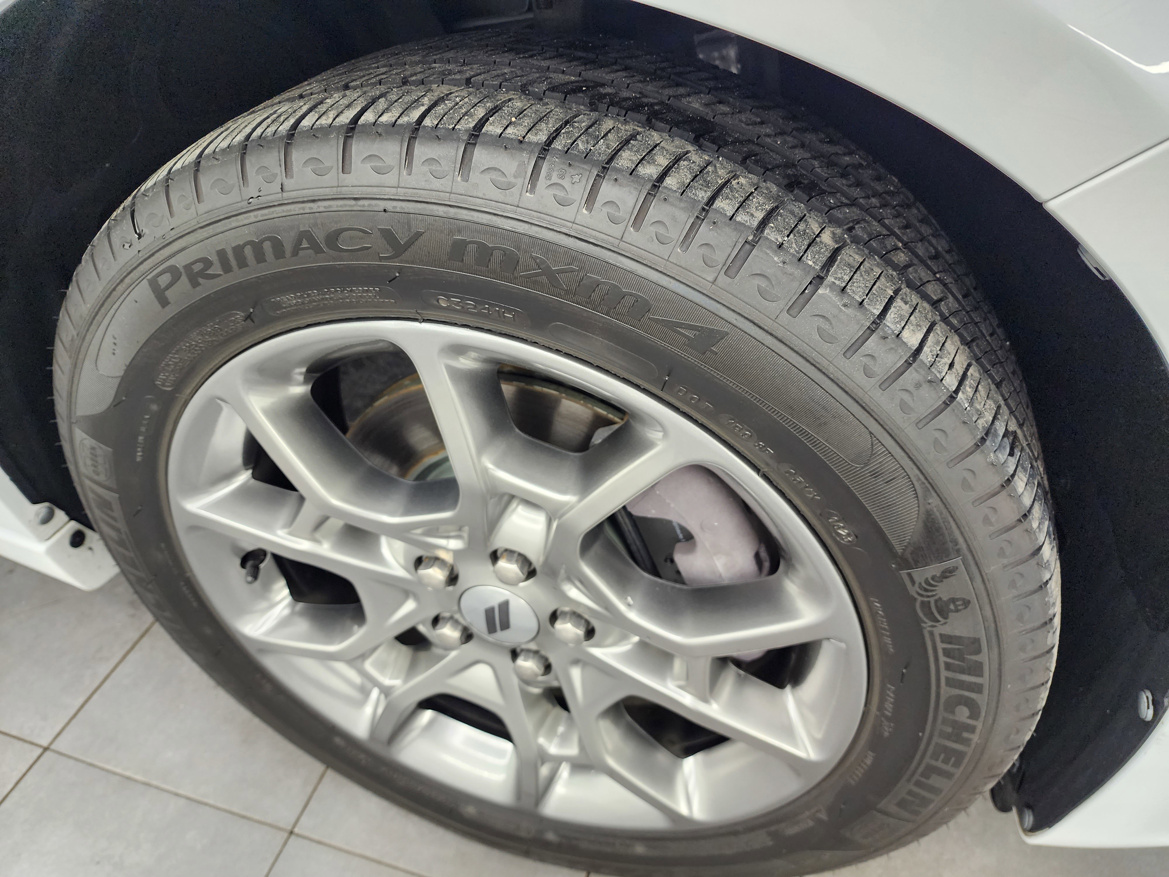 Used 2017 Dodge Charger SXT w/ AWD Plus Group image 3