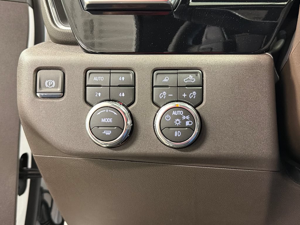 New 2026 GMC Sierra 1500 SLT AWD/4WD image 28