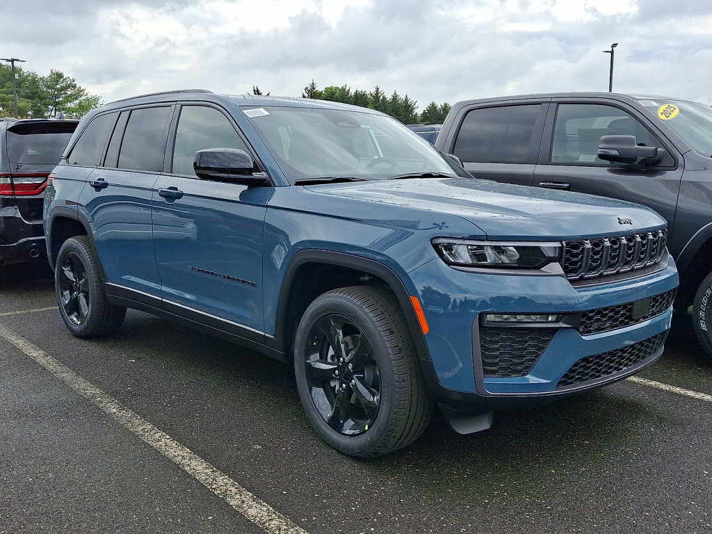 New 2026 Jeep Grand Cherokee Limited AWD/4WD image 3