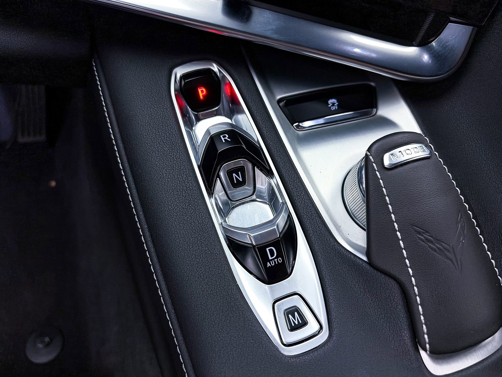 Used 2024 Chevrolet Corvette Stingray Coupe w/ 1LT image 27