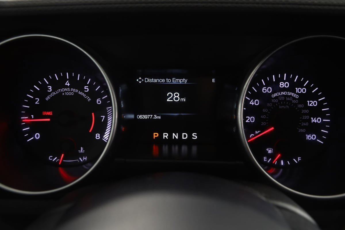 Used 2020 Ford Mustang Convertible RWD image 18