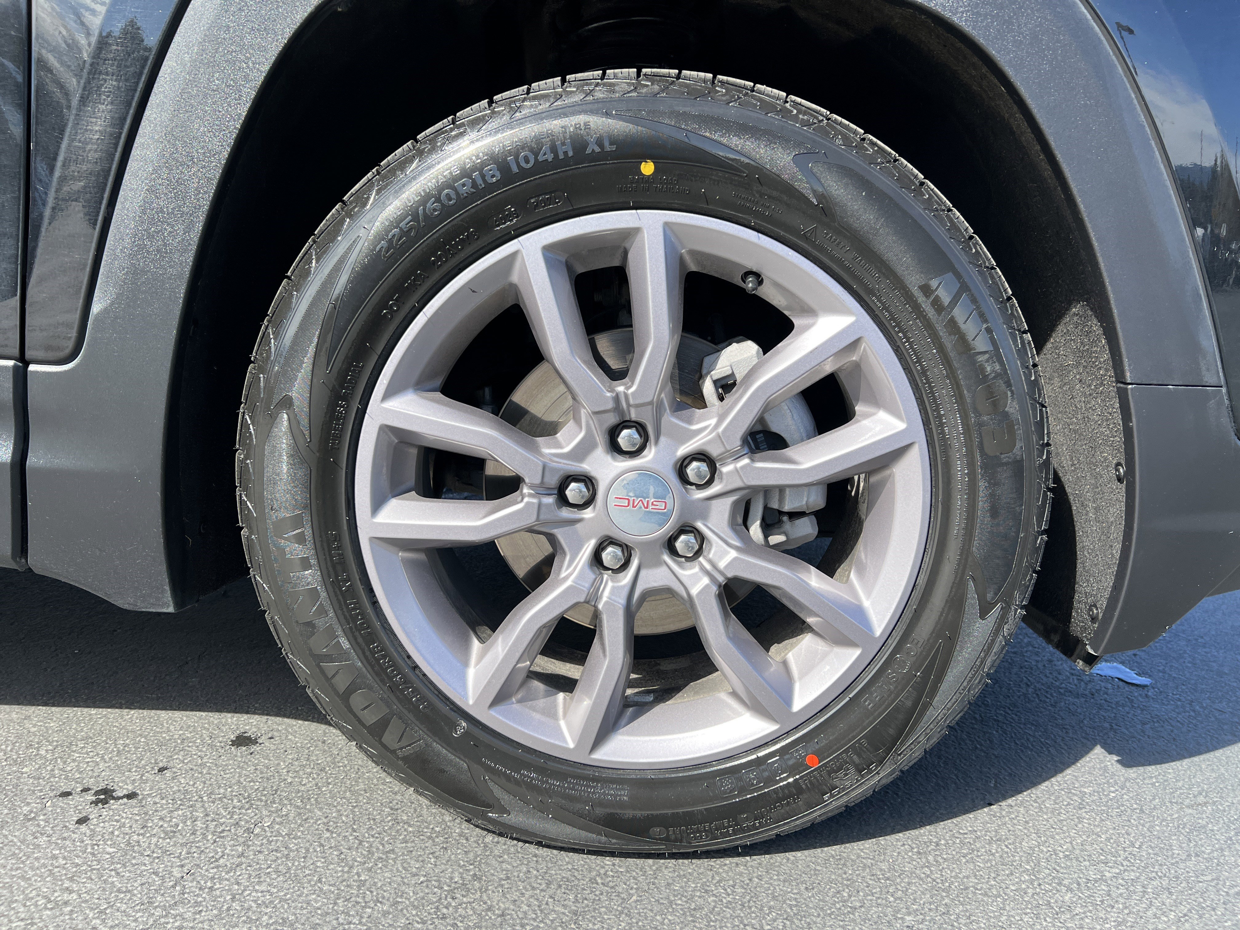 Used 2024 GMC Terrain SLT image 10