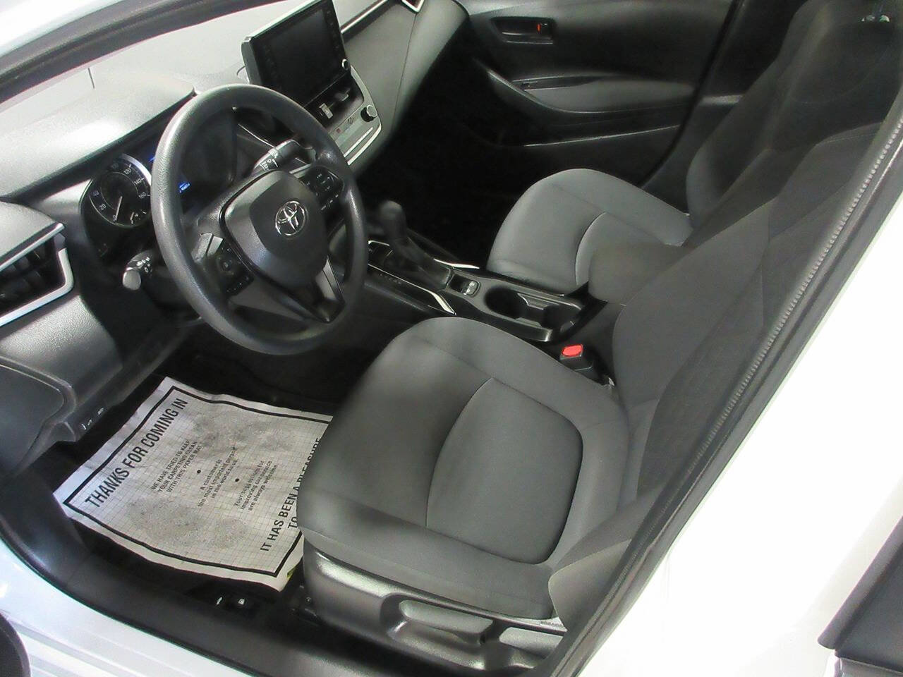 Used 2022 Toyota Corolla LE FWD image 8