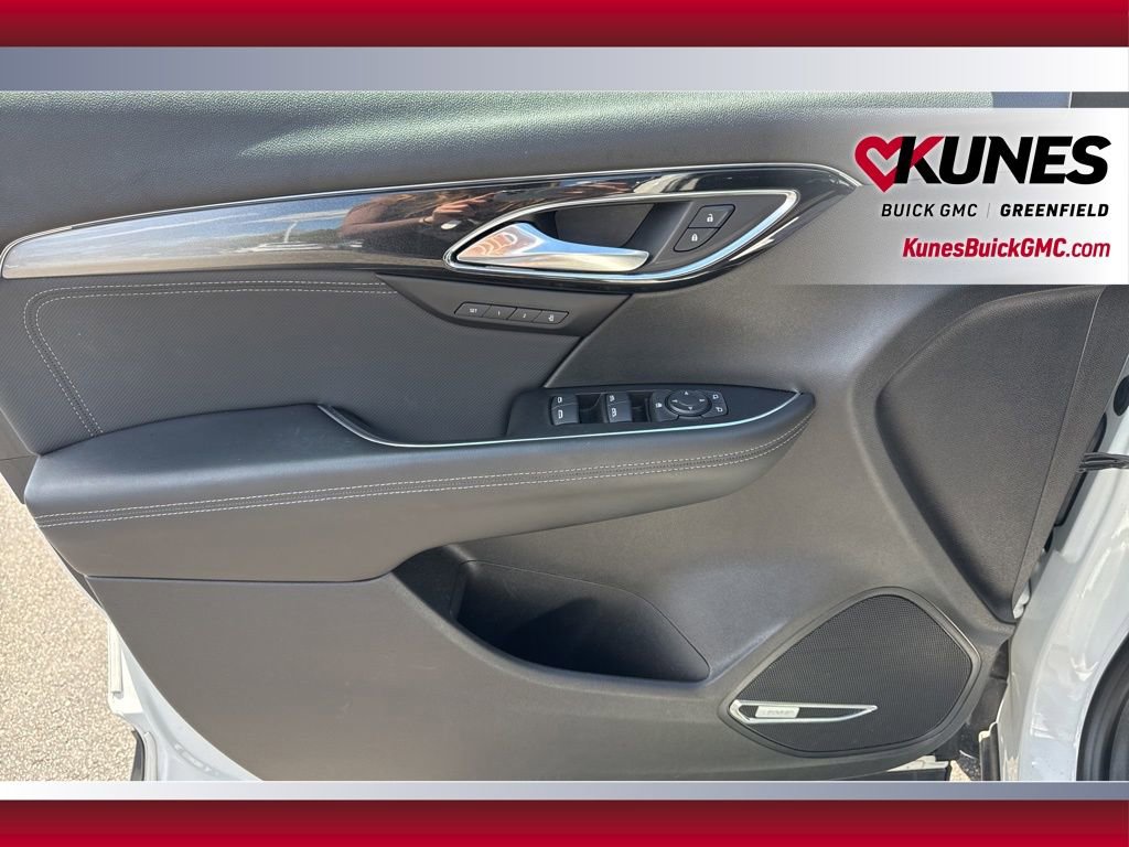 Used 2024 Buick Envision Preferred AWD/4WD image 17
