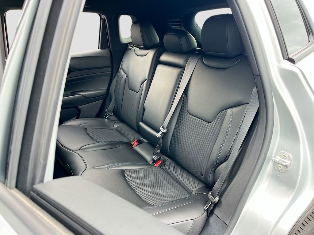 New 2026 Jeep Compass Latitude AWD/4WD image 22