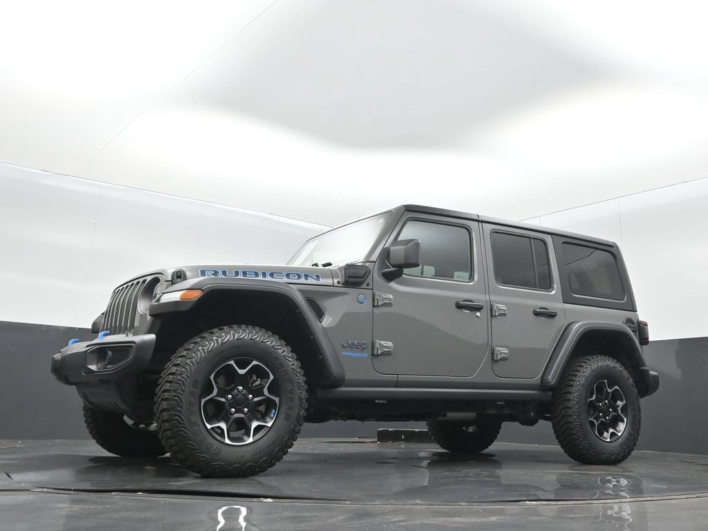 Used 2022 Jeep Wrangler Unlimited Rubicon 4xe w/ Cold Weather Group AWD/4WD image 13