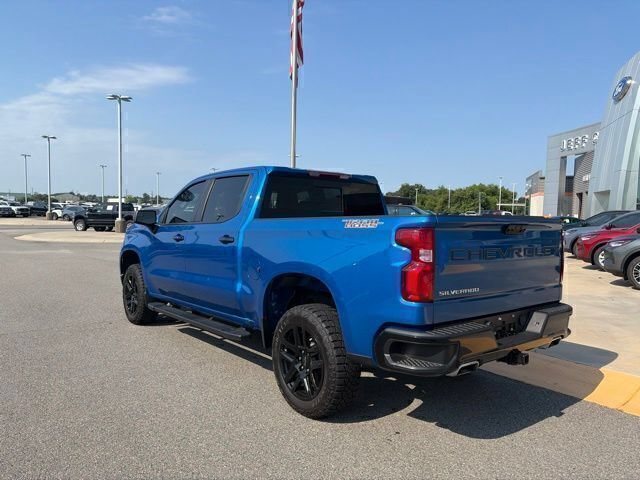 Used 2024 Chevrolet Silverado 1500 LT Trail Boss w/ Convenience Package II AWD/4WD image 3