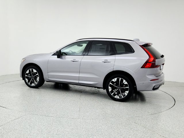 New 2026 Volvo XC60 B5 Plus w/ Climate Package AWD/4WD image 7