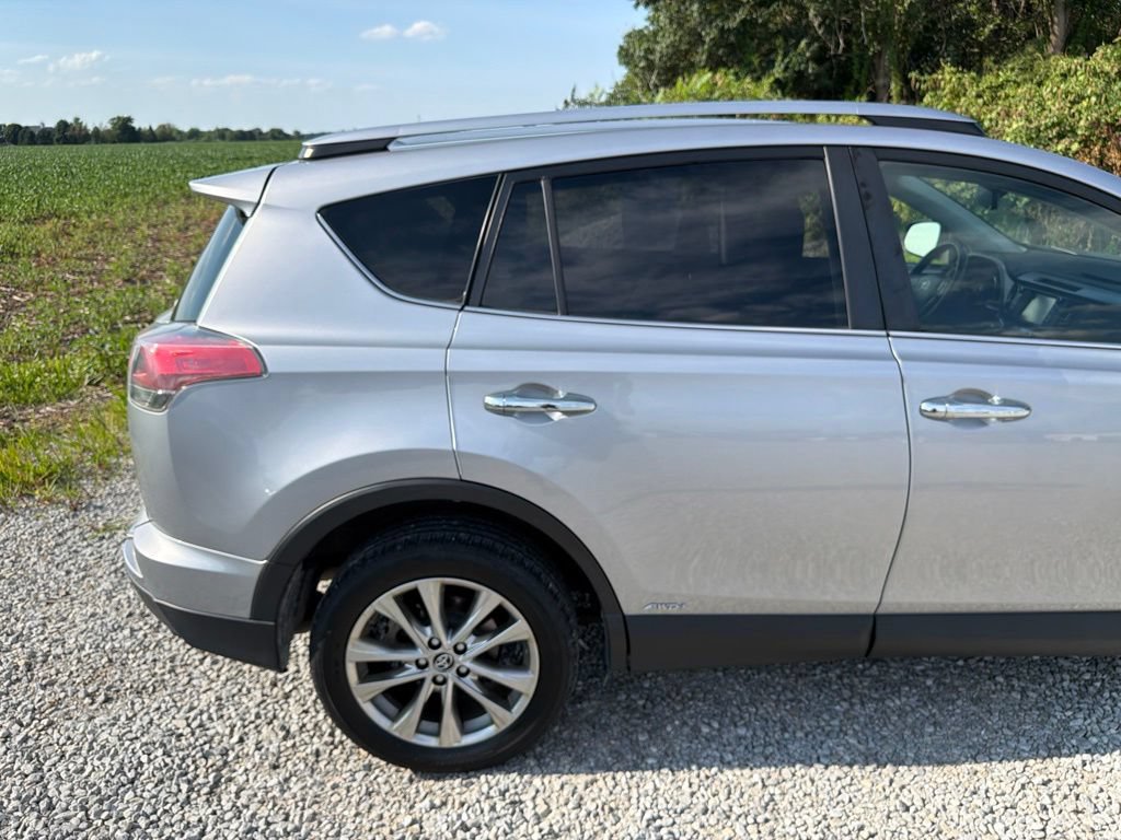 Used 2017 Toyota RAV4 Limited w/ Advanced Technology Package AWD/4WD image 19