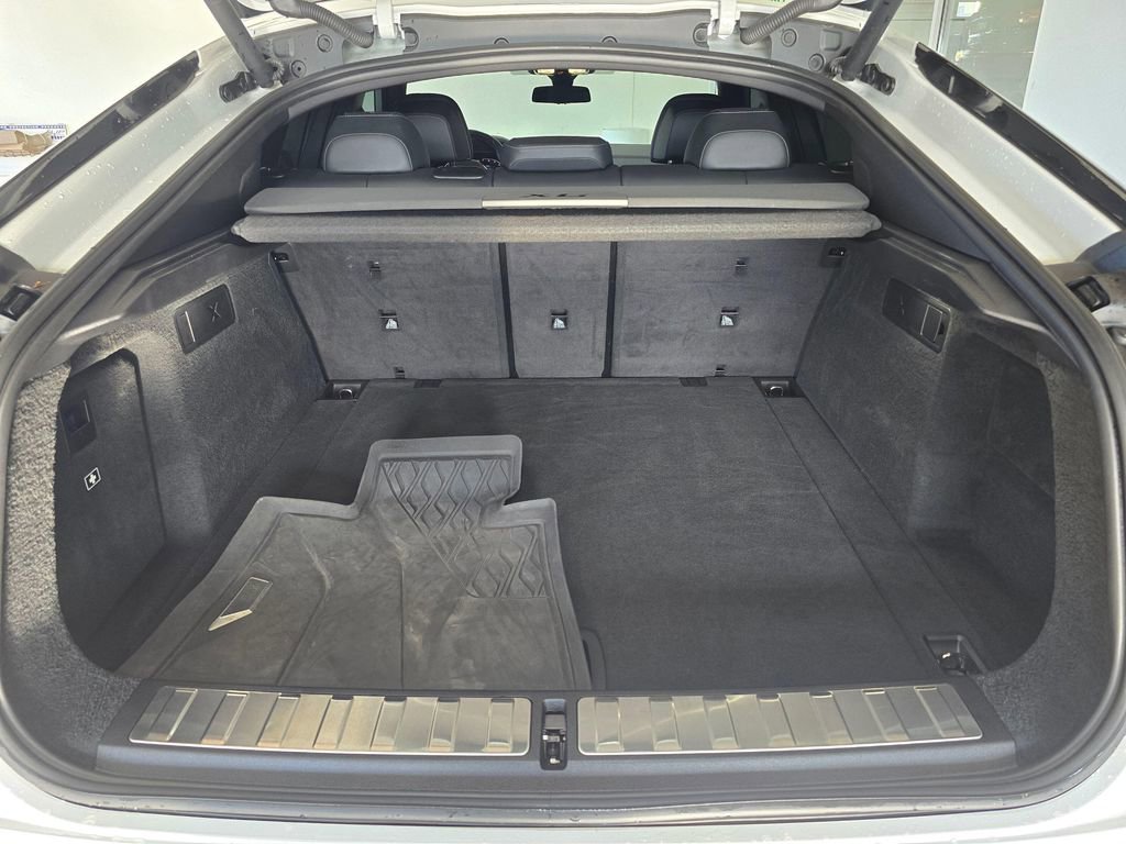 Used 2023 BMW X6 M50i w/ Parking Assistance Package image 31