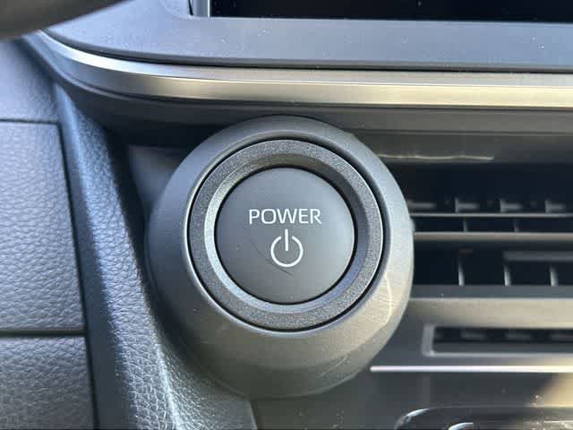 New 2026 Toyota Prius Plug-In Hybrid FWD image 10