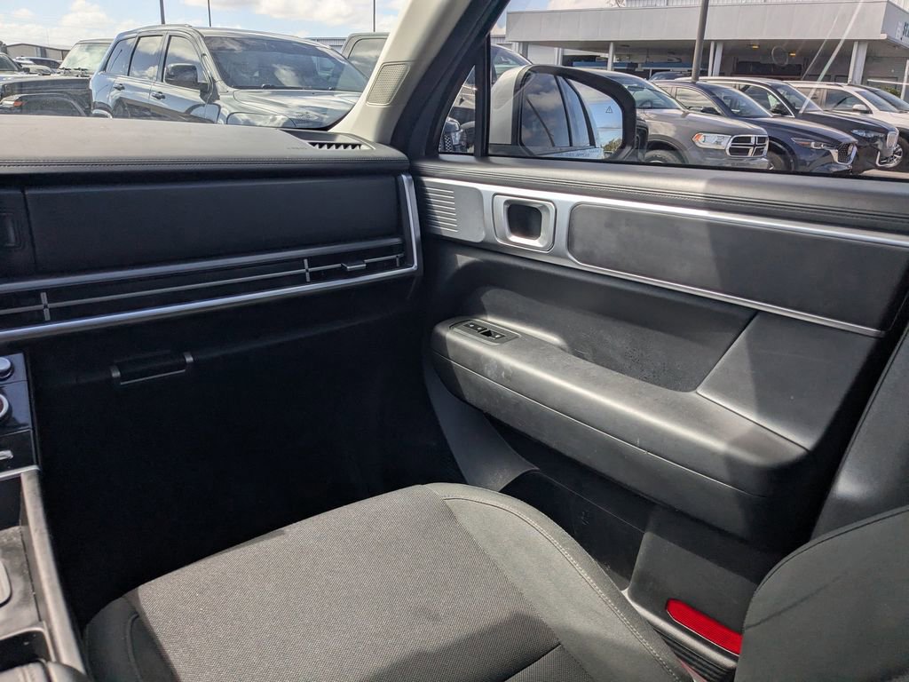 Used 2024 Hyundai Santa Fe SE image 17