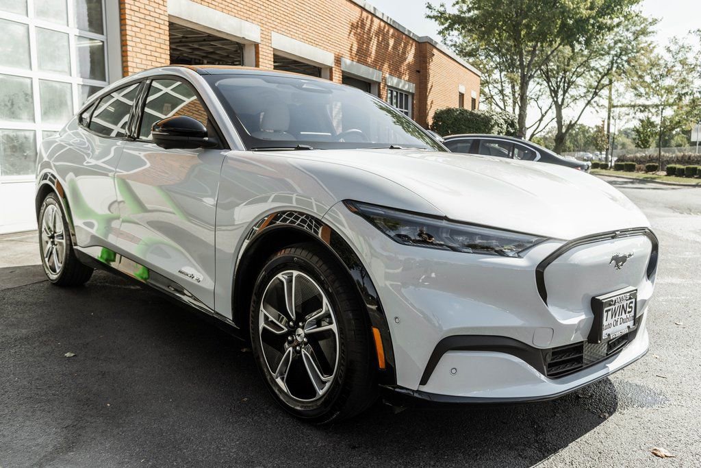 Used 2023 Ford Mustang Mach-E Premium image 6
