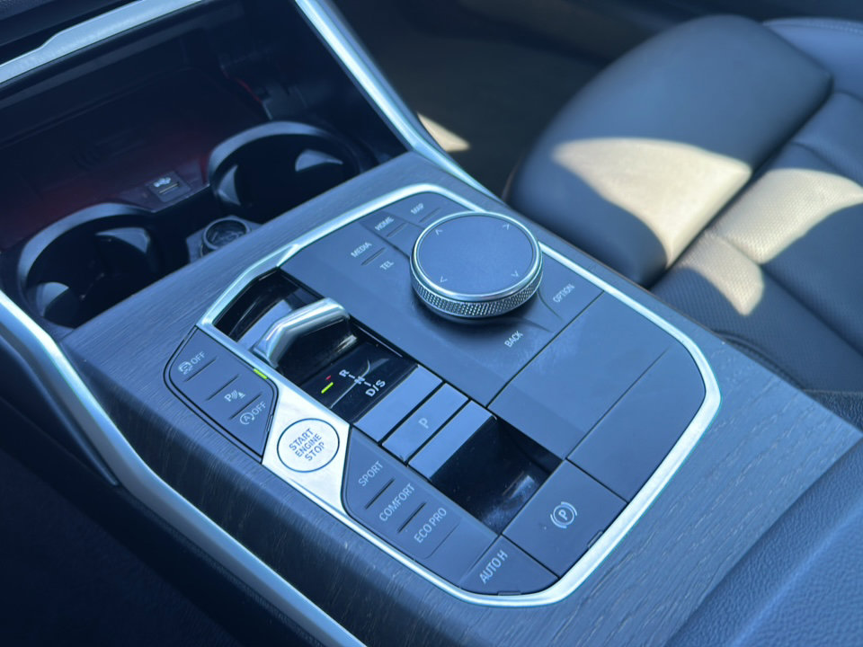 Certified 2024 BMW 330i Sedan w/ Convenience Package image 34