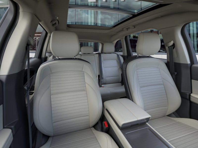New 2026 Lincoln Nautilus Reserve AWD/4WD image 10