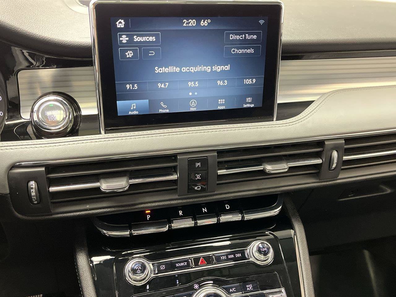 Used 2022 Lincoln Corsair AWD w/ Premium Package image 20
