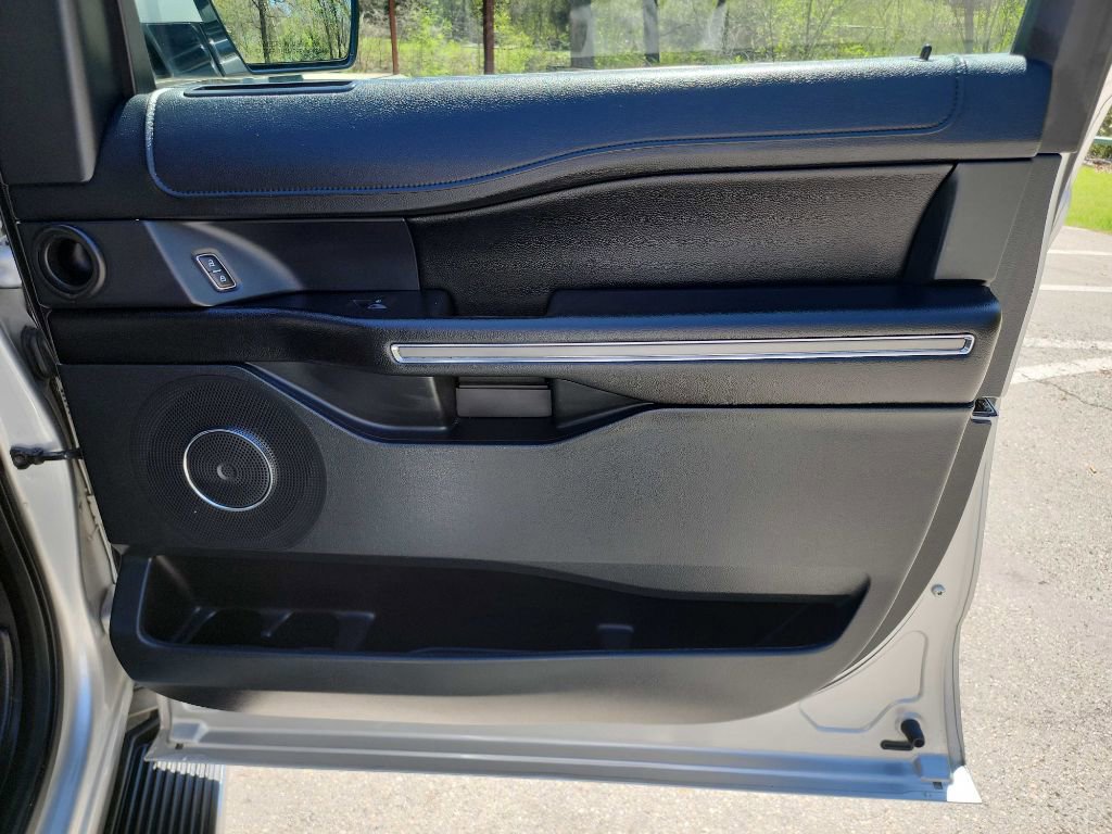 Used 2019 Ford Expedition XLT w/ Equipment Group 202A image 40