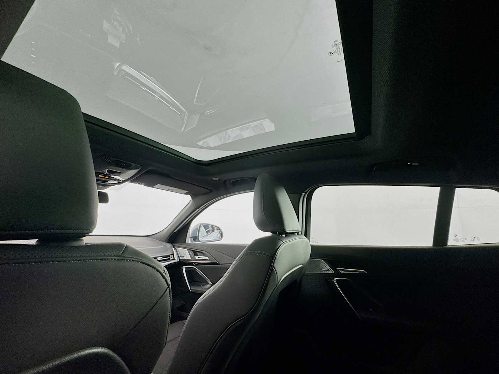 Used 2025 BMW X2 xDrive28i w/ Premium Package image 49