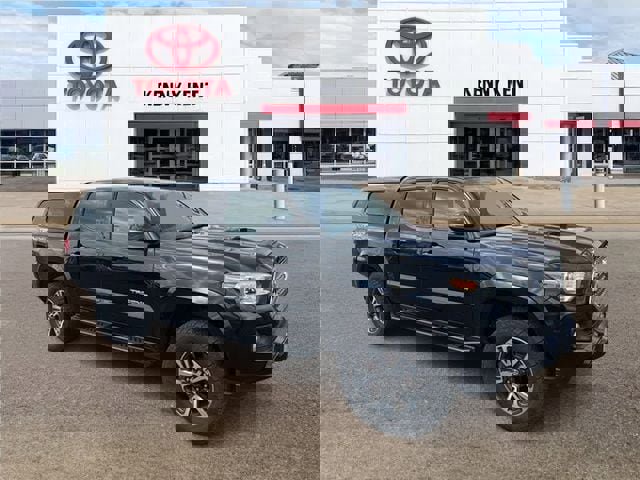 Used 2016 Toyota Tacoma TRD Sport w/ Towing Package image 1