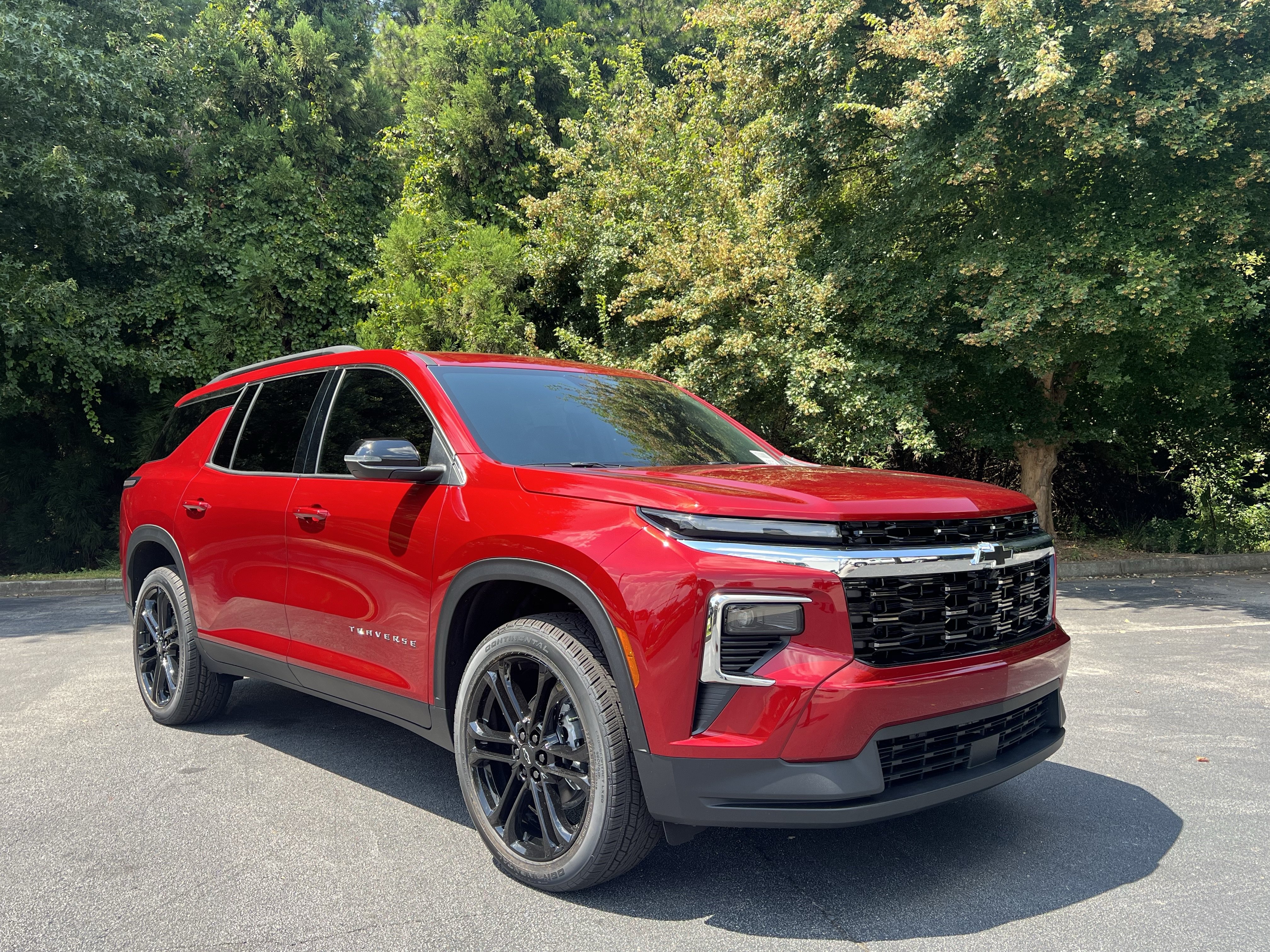 New 2026 Chevrolet Traverse LT FWD image 2