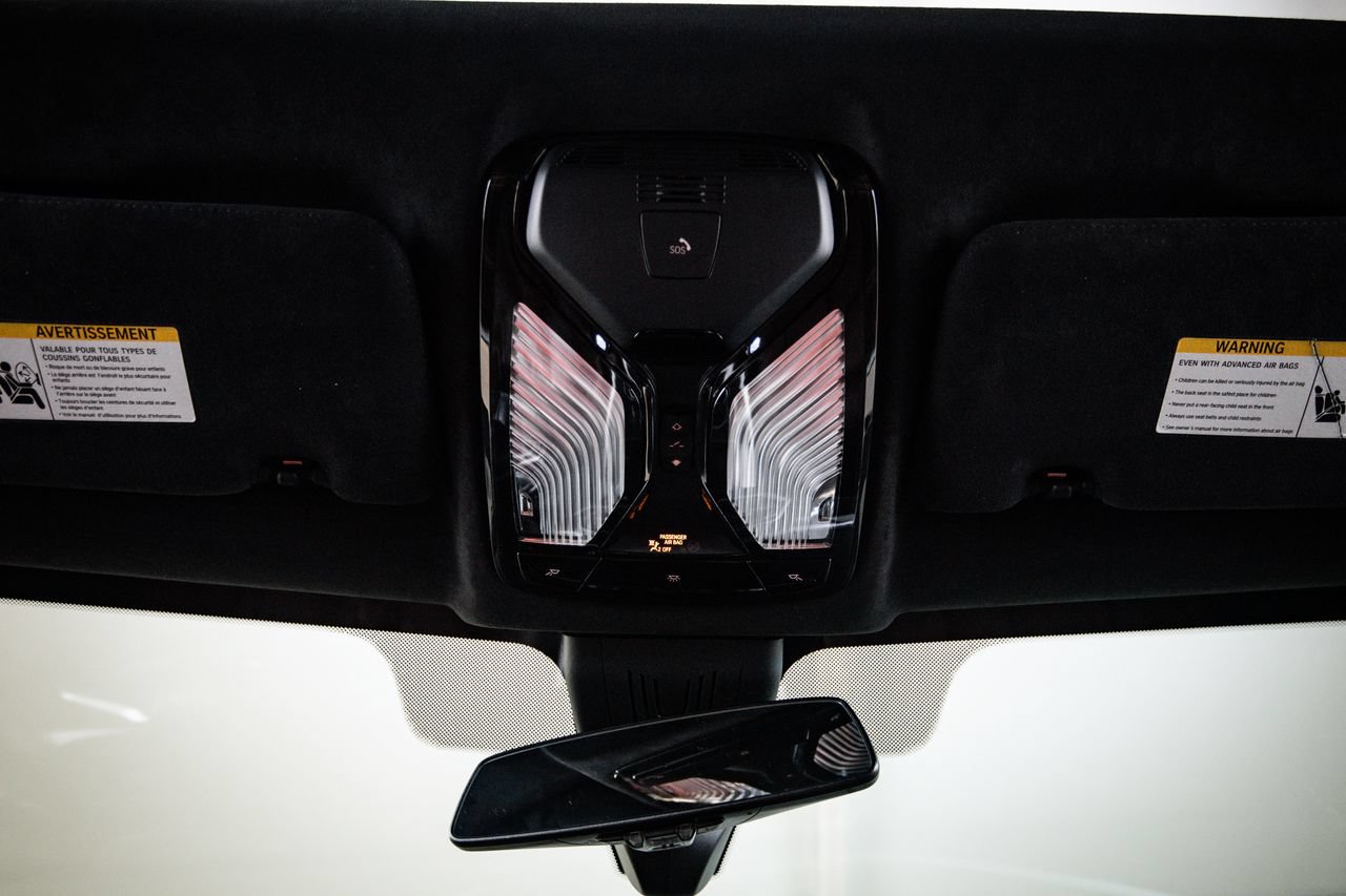 Used 2022 BMW X5 M50i w/ Executive Package AWD/4WD image 20