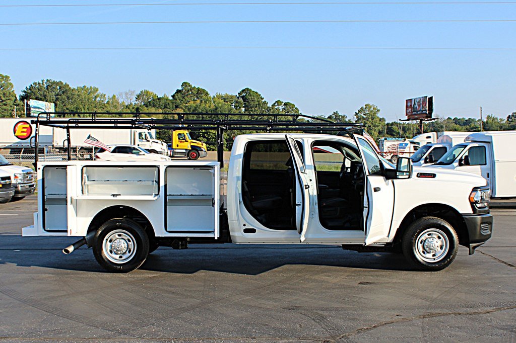 Used 2024 RAM 2500 Tradesman RWD image 11