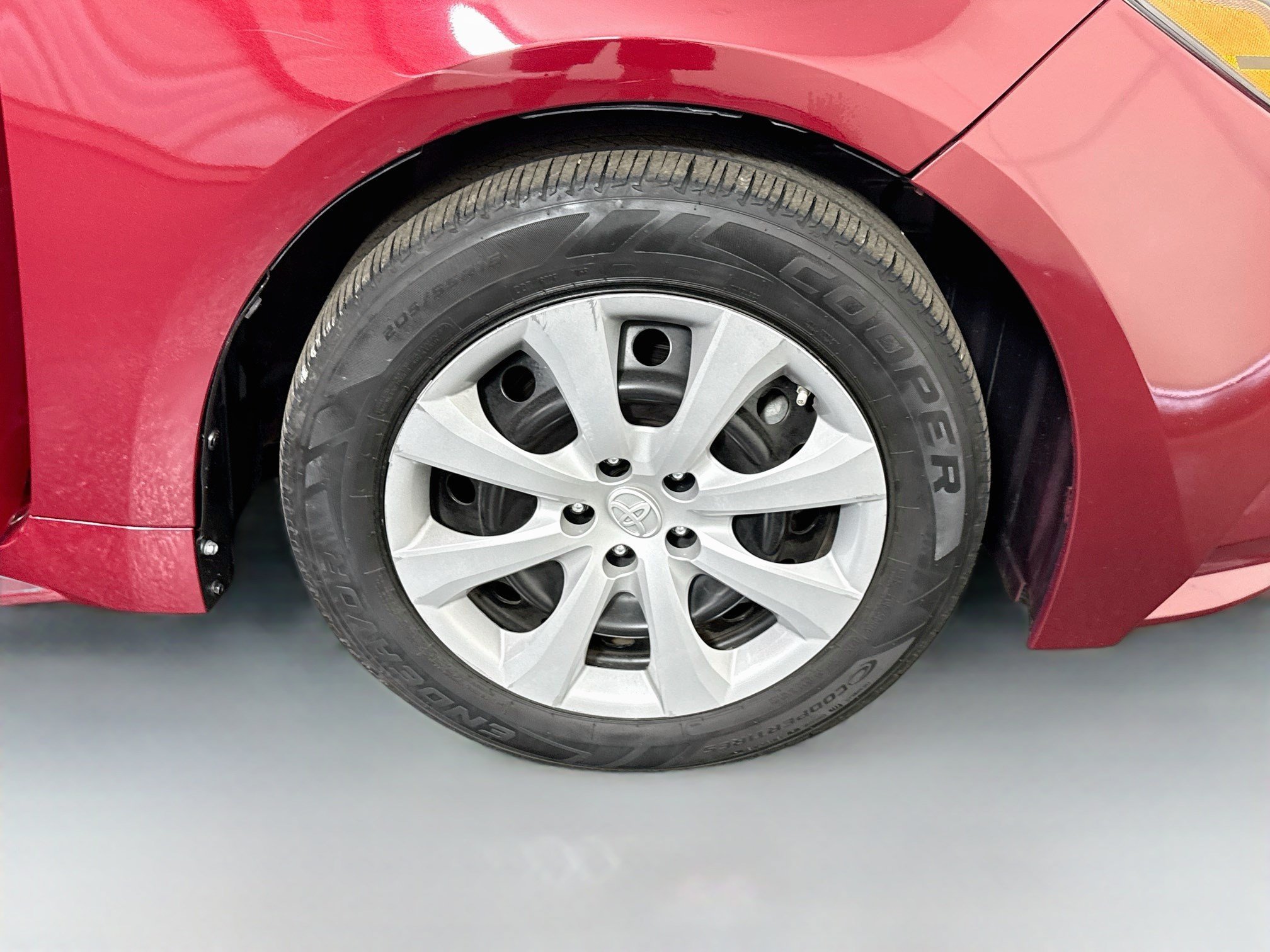 Used 2022 Toyota Corolla LE FWD image 31