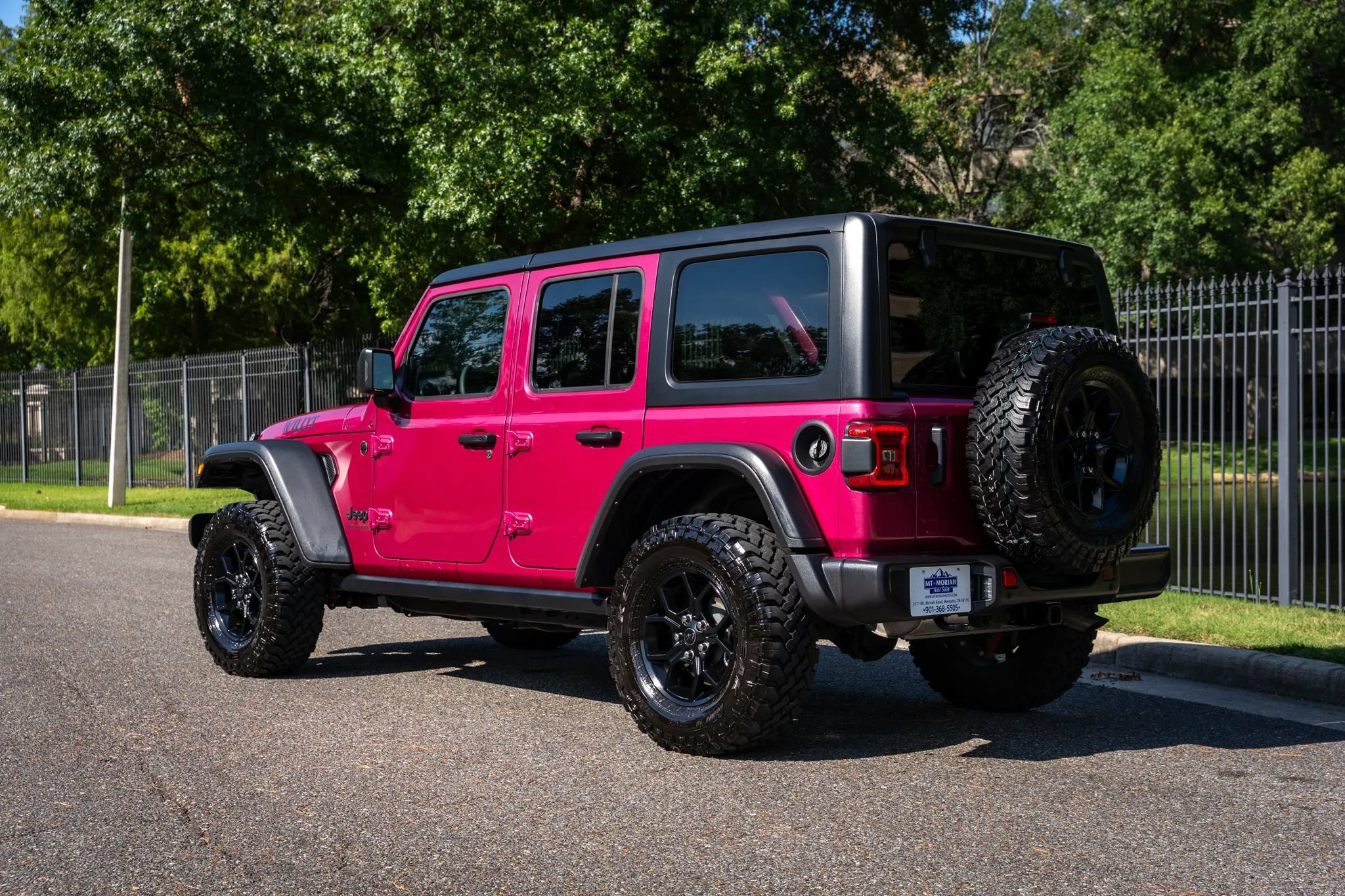 Used 2024 Jeep Wrangler Unlimited Sport AWD/4WD image 8